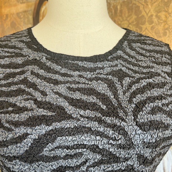 NWOT Ming Wang Black Gray Stretch Tank Size M Animal Print - Picture 6 of 6